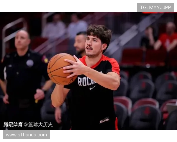 卡尔·马龙：篮球历史中的不朽传奇与时代巨星的奋斗历程